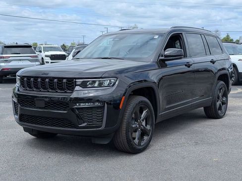 New 2026 Jeep Grand Cherokee L Limited AWD/4WD image 4