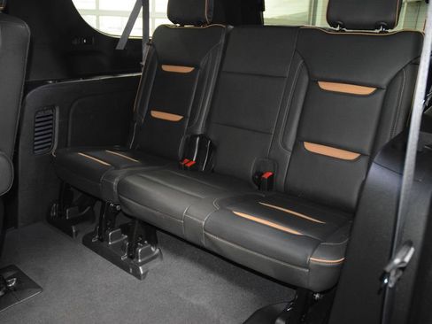 Used 2023 GMC Yukon XL AT4 w/ AT4 Premium Package AWD/4WD image 45