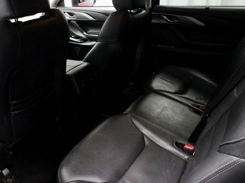 Used 2019 MAZDA CX-9 Touring w/ Touring Premium Package FWD image 21
