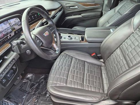 Used 2024 Cadillac Escalade ESV Premium Luxury Platinum w/ Heavy-Duty Trailer Package AWD/4WD image 16
