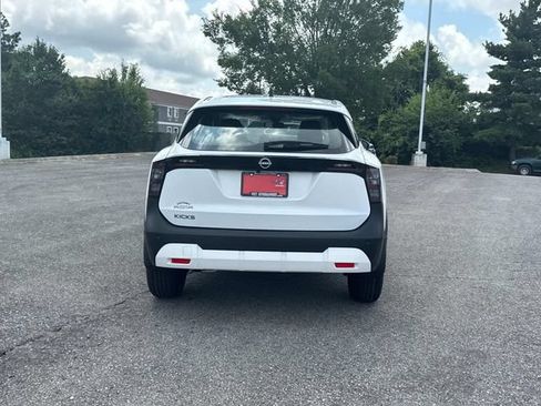 New 2026 Nissan Kicks S FWD image 5