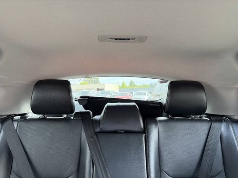 Used 2023 Toyota Prius XLE AWD/4WD image 42