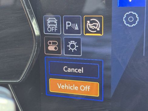 Certified 2024 Chevrolet Equinox EV LT w/ Active Safety Package 3 FWD image 38