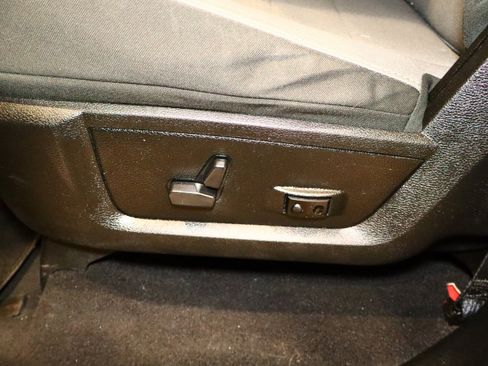 Used 2023 RAM 1500 Classic SLT w/ Trailer & Traction Group image 17