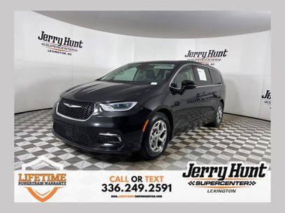 Used 2024 Chrysler Pacifica Limited