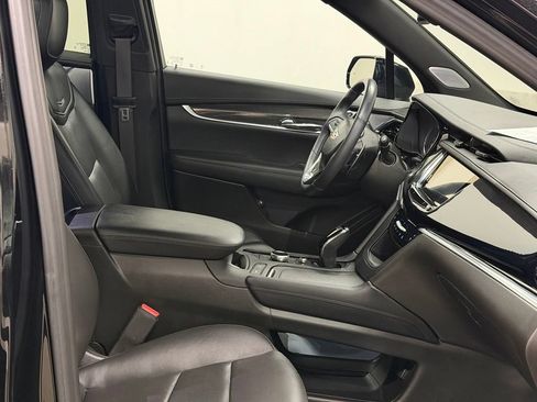 Certified 2024 Cadillac XT6 Sport w/ LPO, Floor Liner Package AWD/4WD image 25