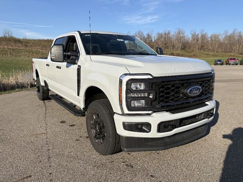 New 2026 Ford F250 XL w/ STX Appearance Package AWD/4WD image 7