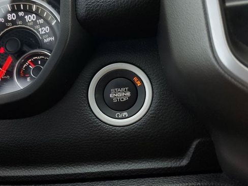 Used 2020 RAM 1500 Big Horn AWD/4WD image 34