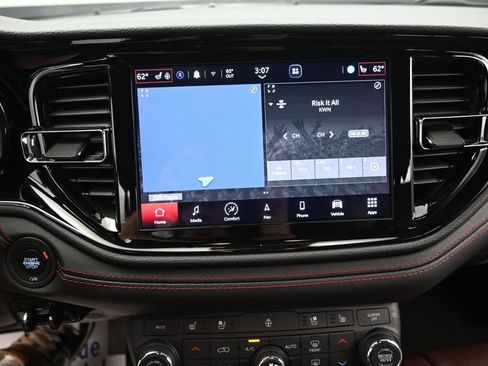 Used 2025 Dodge Durango GT AWD/4WD image 34