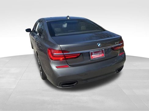 Used 2016 BMW 740i image 24