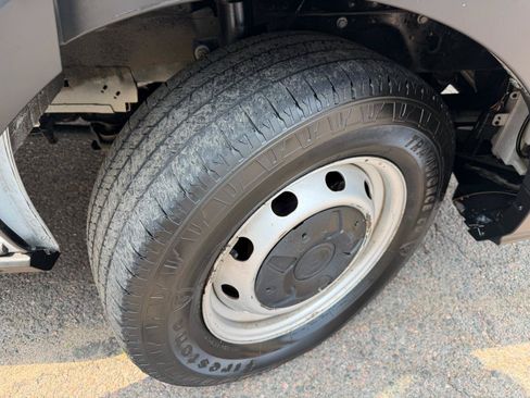 Used 2021 Ford Transit 250 Low Roof RWD image 33