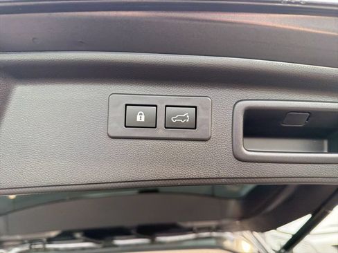 Used 2023 Subaru Forester Limited AWD/4WD image 17