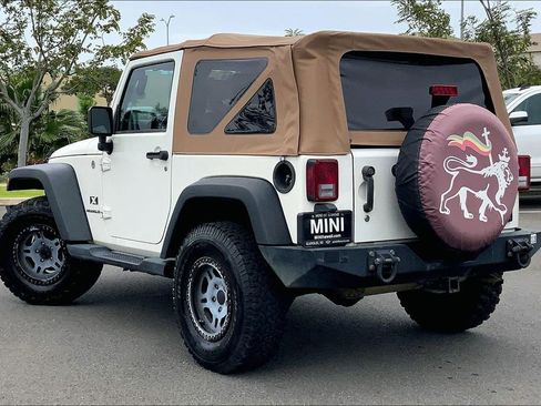 Used 2009 Jeep Wrangler X AWD/4WD image 10