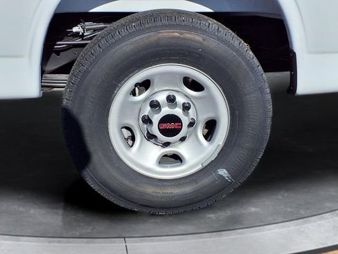 New 2025 GMC Savana 2500 w/ Driver Convenience Package image 15