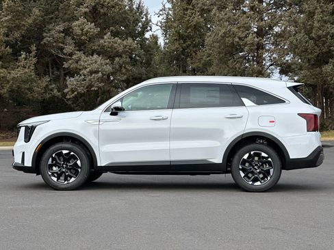New 2026 Kia Sorento S image 7