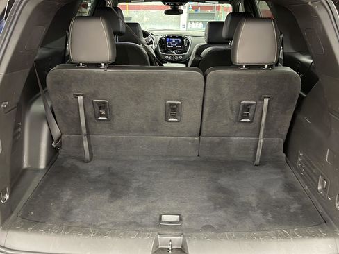 Used 2022 Chevrolet Traverse LT image 7
