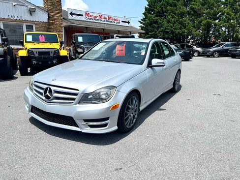 Used 2012 Mercedes-Benz C 300 4MATIC Sedan image 3