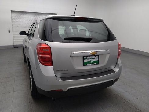 Used 2017 Chevrolet Equinox LS FWD image 6