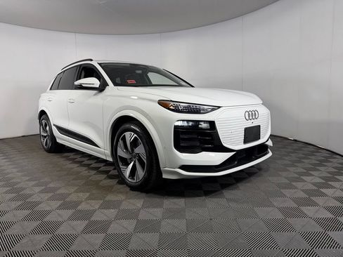 Used 2025 Audi Q6 e-tron Prestige w/ Black Warm Weather Package AWD/4WD image 3