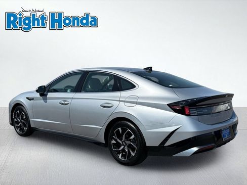 Used 2025 Hyundai Sonata SEL FWD image 4