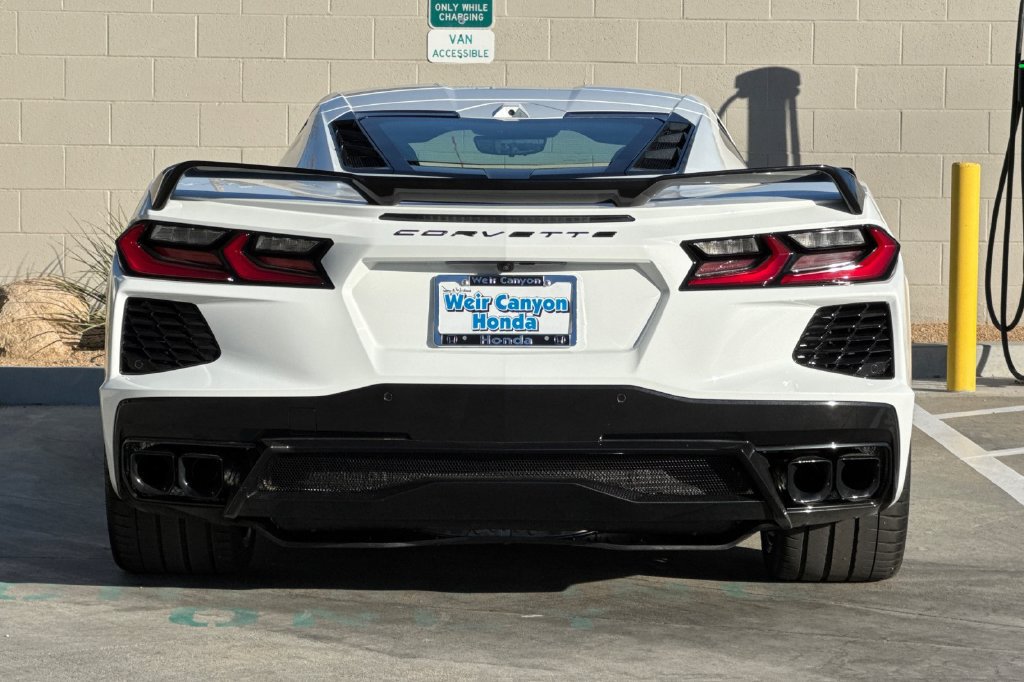 Used 2024 Chevrolet Corvette Stingray Preferred Cpe w/ Z51 Performance Package RWD image 10
