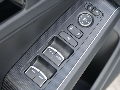 Used 2024 Honda Civic Touring image 19