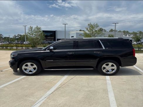 Used 2015 Chevrolet Tahoe LTZ RWD image 2