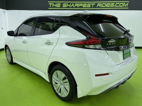 Used 2025 Nissan Leaf S image 7