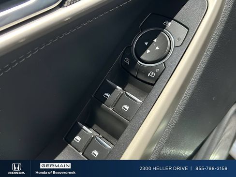 Used 2022 Ford Explorer XLT w/ Class IV Trailer Tow Package AWD/4WD image 19