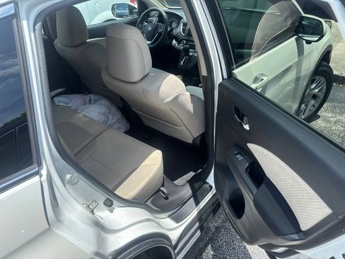 Used 2016 Honda CR-V EX image 12