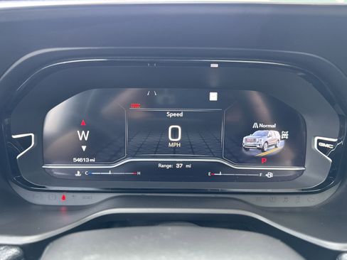 Used 2022 GMC Yukon Denali image 96