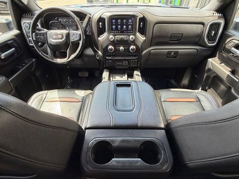 Used 2021 GMC Sierra 2500 AT4 w/ AT4 Preferred Package AWD/4WD image 12