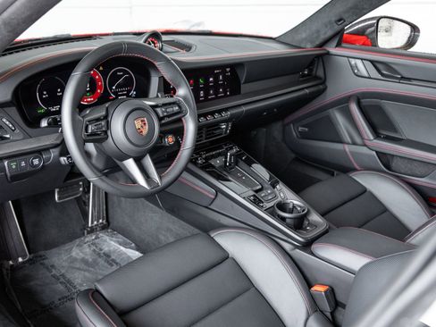 Certified 2025 Porsche 911 Carrera GTS image 4