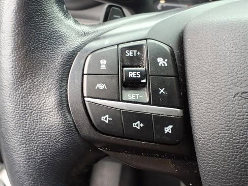 Used 2020 Ford Explorer XLT w/ Equipment Group 202A image 30