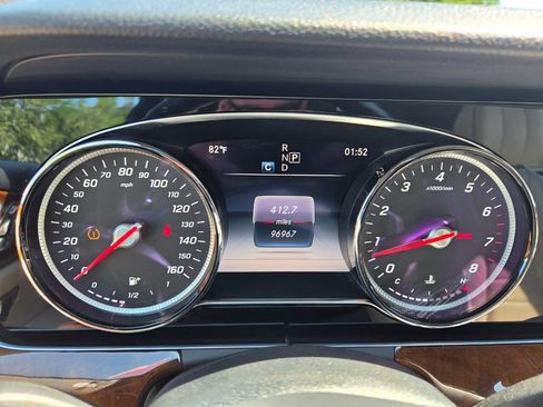 Used 2017 Mercedes-Benz E 300 4MATIC image 16