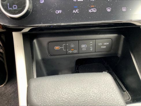 Used 2025 Hyundai Tucson SEL FWD image 16