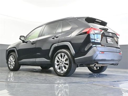 Used 2019 Toyota RAV4 XLE Premium w/ Cold Weather Package image 23