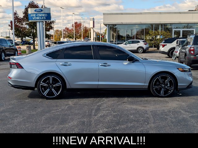 Used 2024 Honda Accord Sport image 9