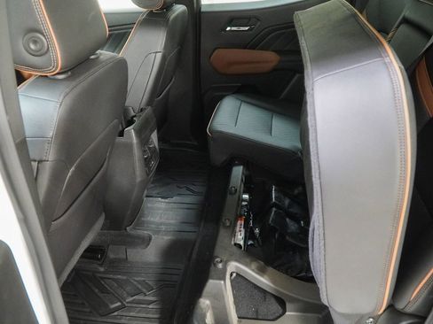 Used 2023 GMC Canyon AT4 w/ AT4 Premium Package AWD/4WD image 47