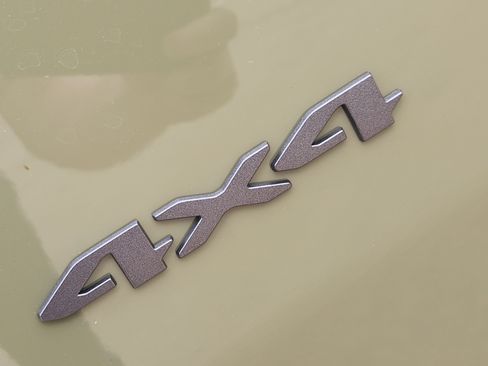 New 2026 Jeep Cherokee Overland w/ Advanced Pro Tech Group AWD/4WD image 8