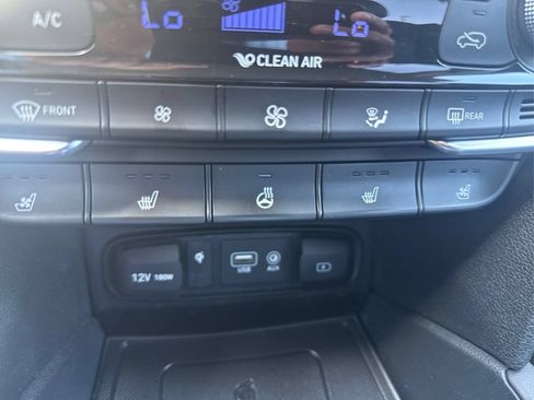 Used 2020 Hyundai Santa Fe Limited AWD/4WD image 38