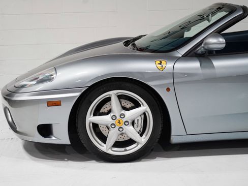 Used 2003 Ferrari 360 Spider RWD image 32