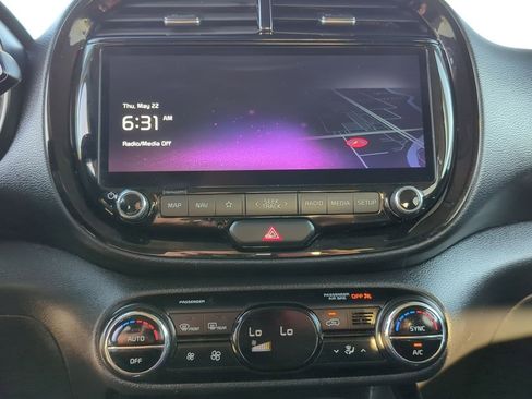 Used 2023 Kia Soul S image 16