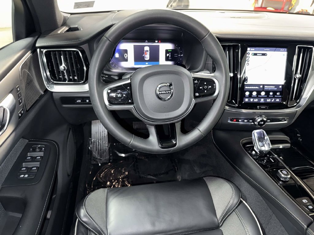 Used 2024 Volvo S60 T8 Ultimate w/ Climate Package AWD/4WD image 4