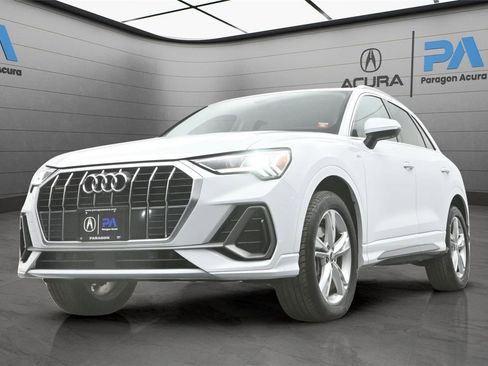 Used 2022 Audi Q3 2.0T Premium Plus w/ Premium Plus Package image 31