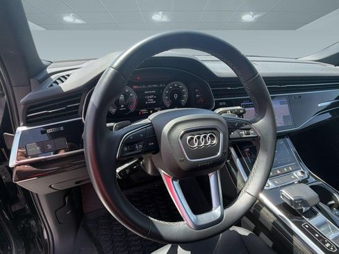Certified 2025 Audi Q7 2.0T Premium AWD/4WD image 4