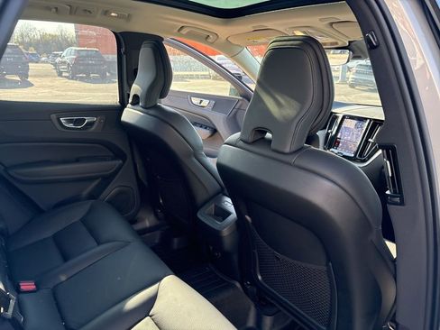 Certified 2025 Volvo XC60 B5 Plus AWD/4WD image 35