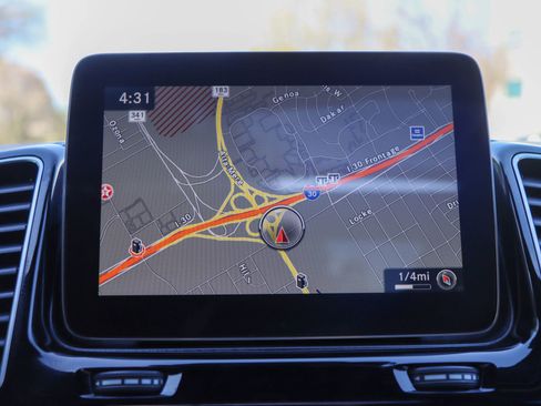 Used 2017 Mercedes-Benz GLS 450 4MATIC image 37