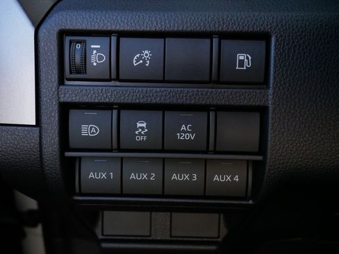 Certified 2025 Toyota 4Runner TRD Off-Road image 27