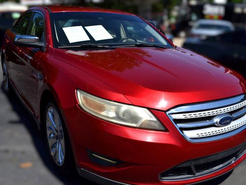 Used 2011 Ford Taurus Limited w/ 303A Rapid Spec Order Code image 3